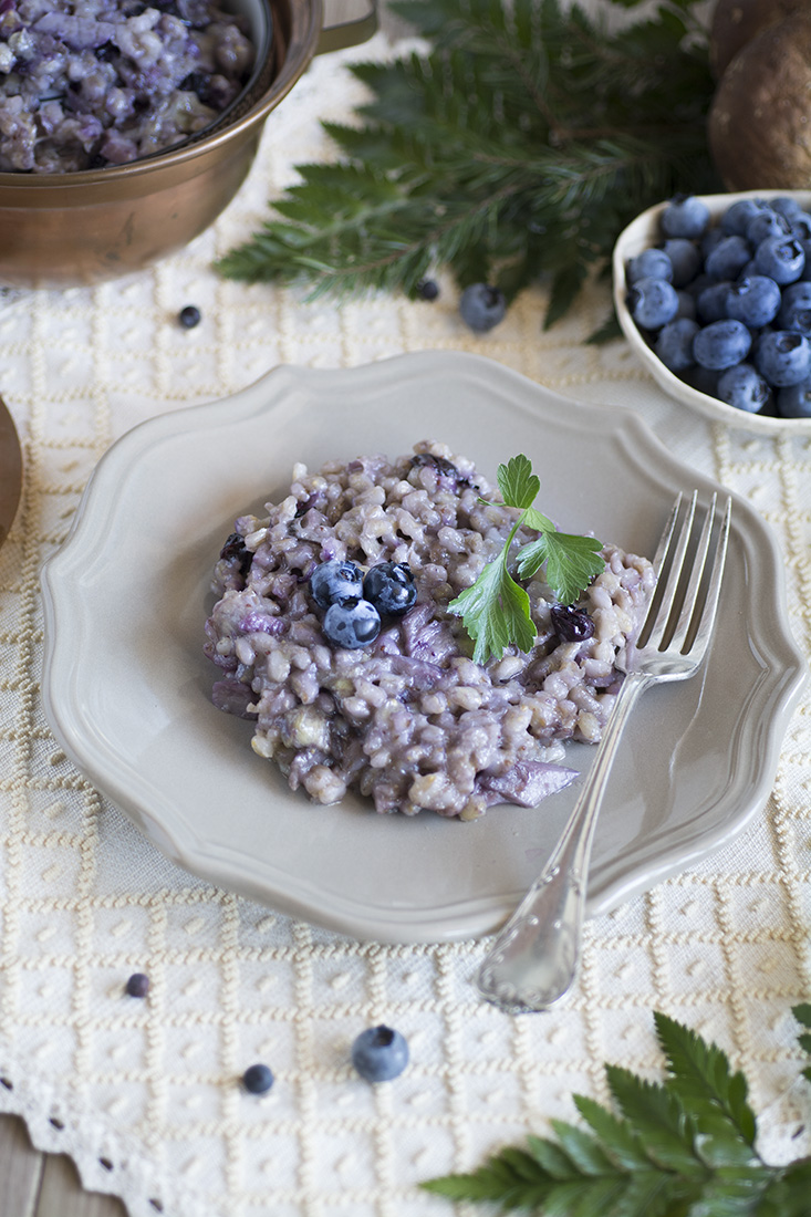 BLUEBERRIES AND PORCINI ORZOTTO